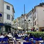 Le Palais Aubernon Apartment