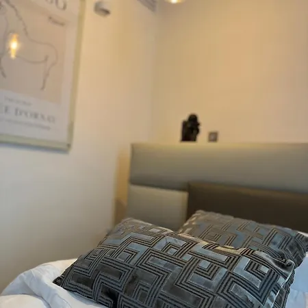 Le Palais Aubernon Apartment