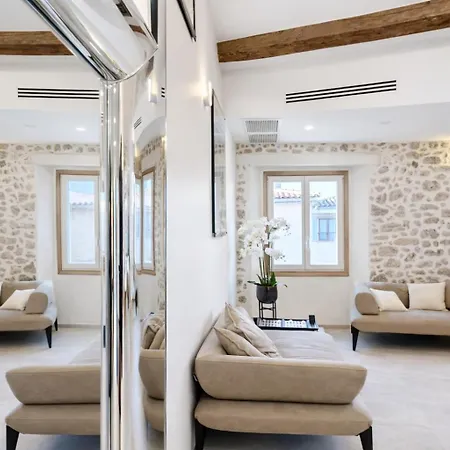 Le Palais Aubernon Apartment *